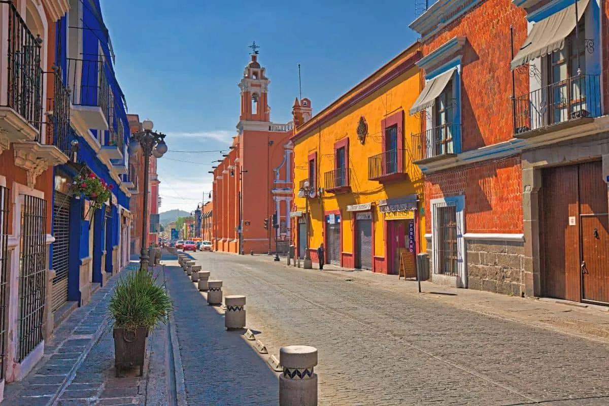 donde viajar en semana santa barato