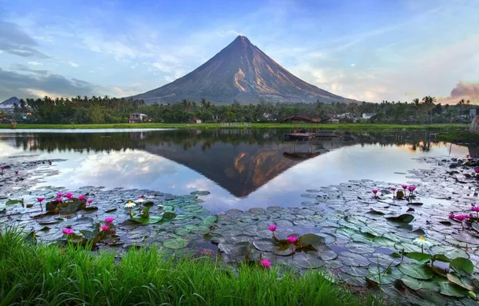 Monta Mayón, Filipinas