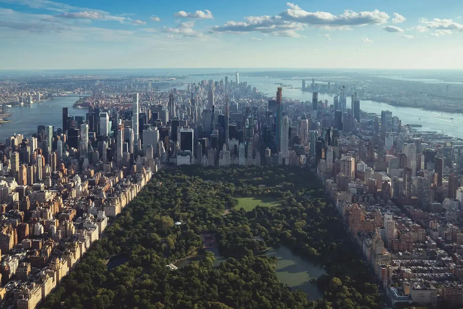 Vista panoramica di New York con Central Park e lo skyline di Manhattan durante un viaggio negli Stati Uniti.