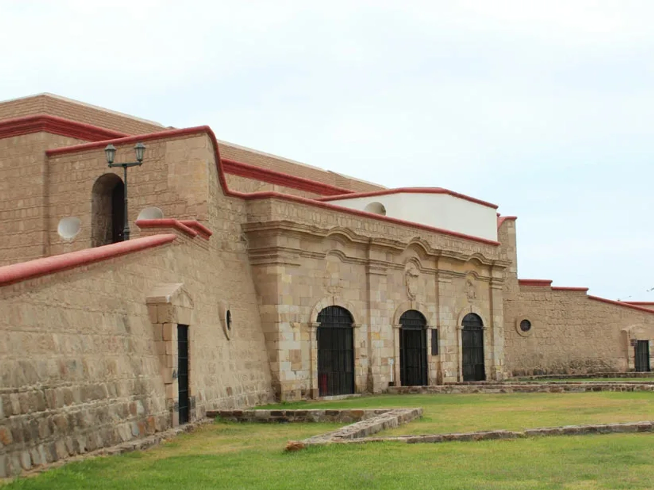 Fortaleza del Real Felipe y Monumental Callao