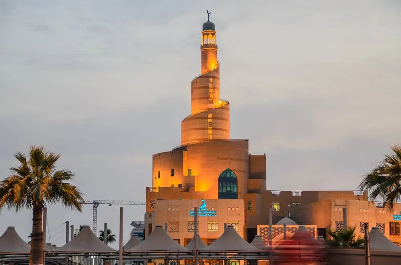 centro cultural islamico ao atardecer