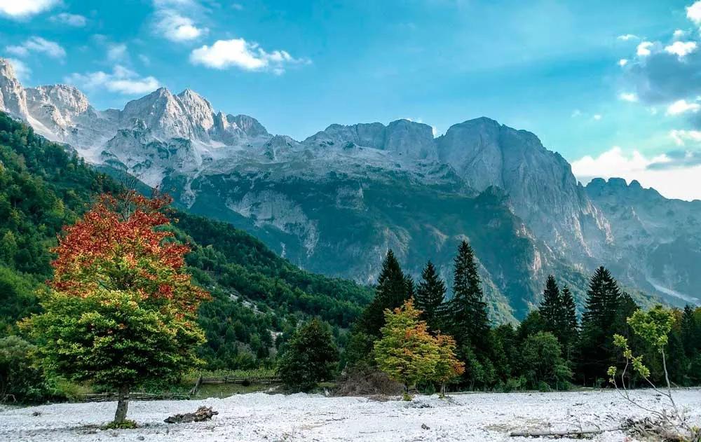 documentos para viajar a Albania