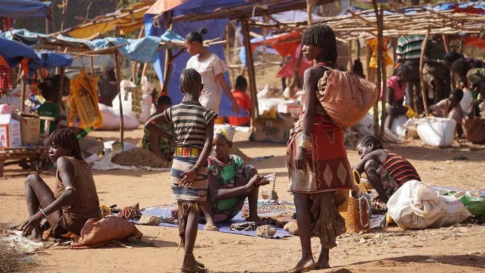 mercados del Valle del Omo en Etiopía 