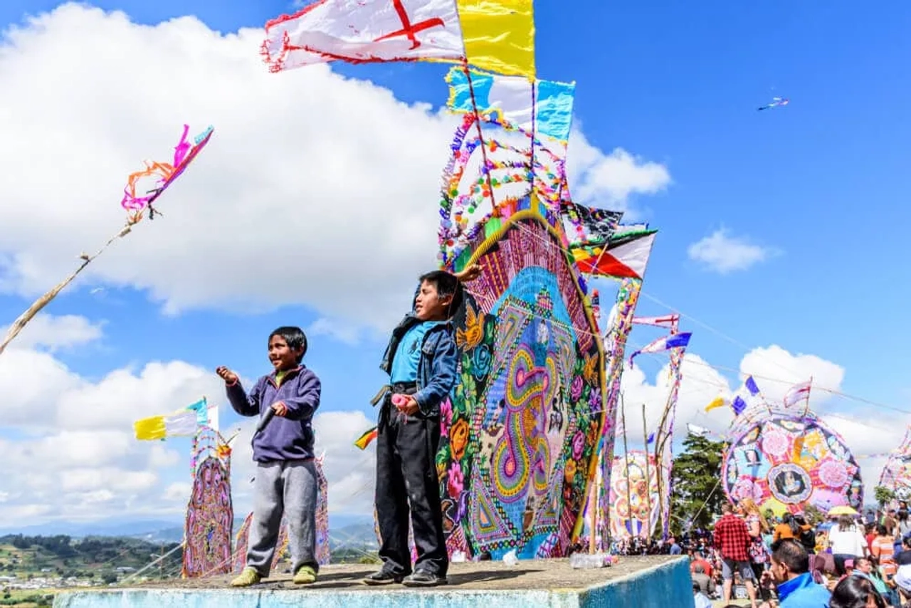 pessoas e coloridas tradições populares guatemaltecas