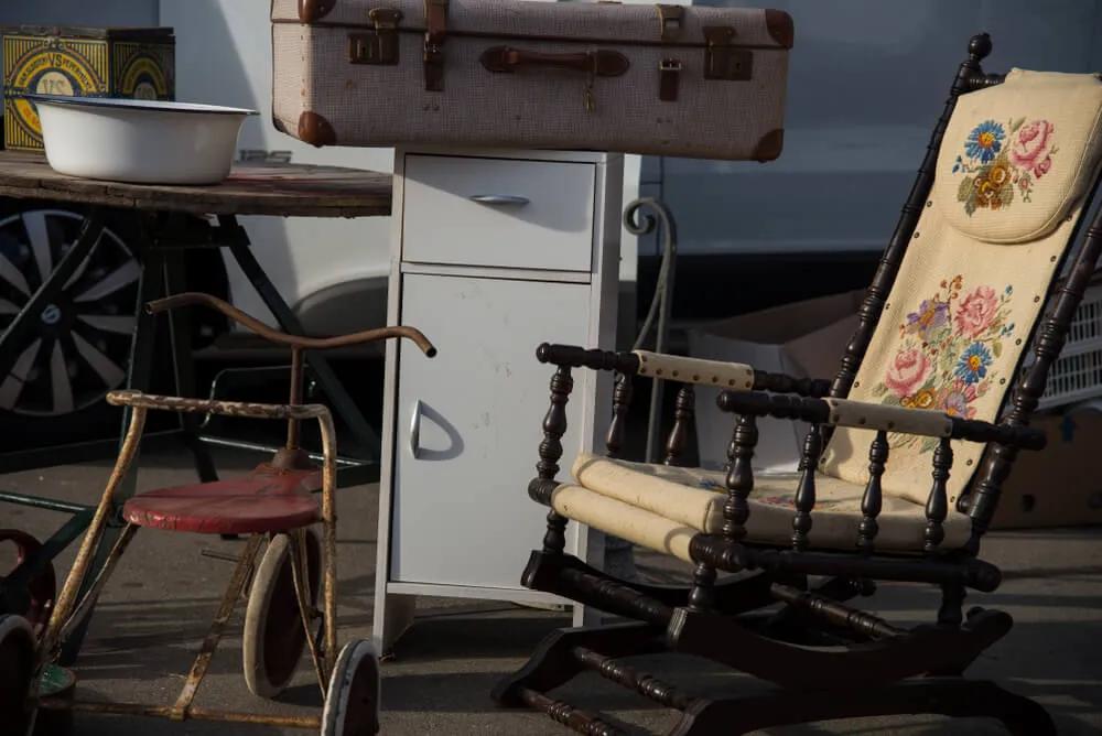 mobilia de segunda mao no mercado ij hallen