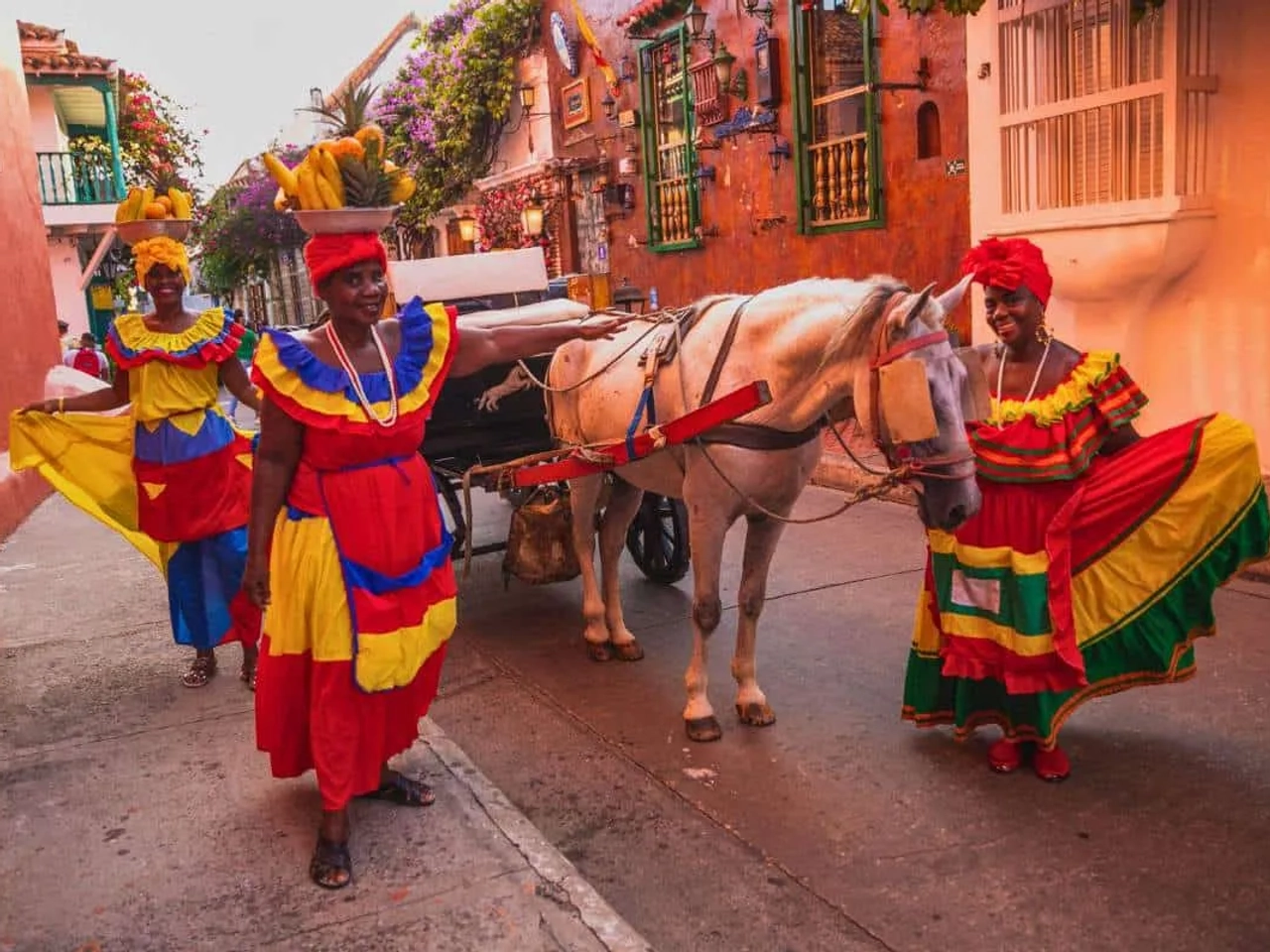 es seguro viajar sola a Colombia
