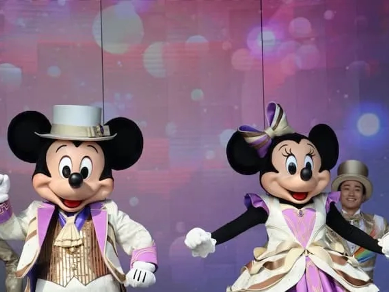 mickey e minnie mouse no shangai disney resort na china