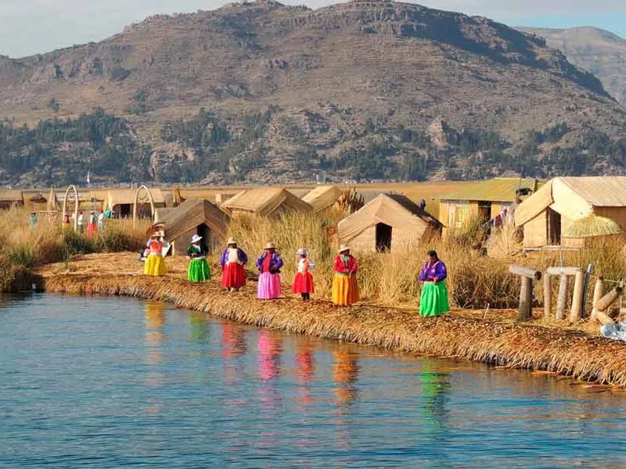 chicas viajando por Perú