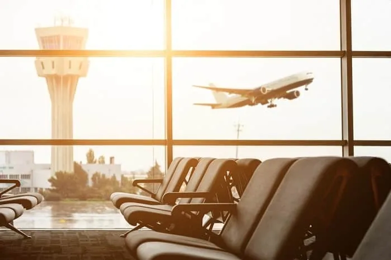 cadeiras do aeroporto vazias