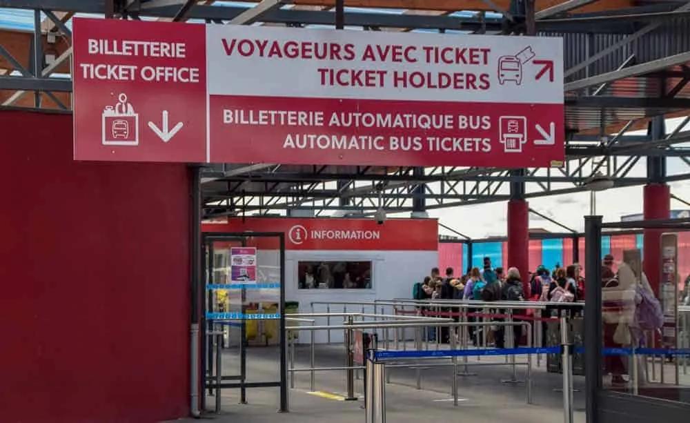 Bus del aeropuerto de Beauvais al centro de París