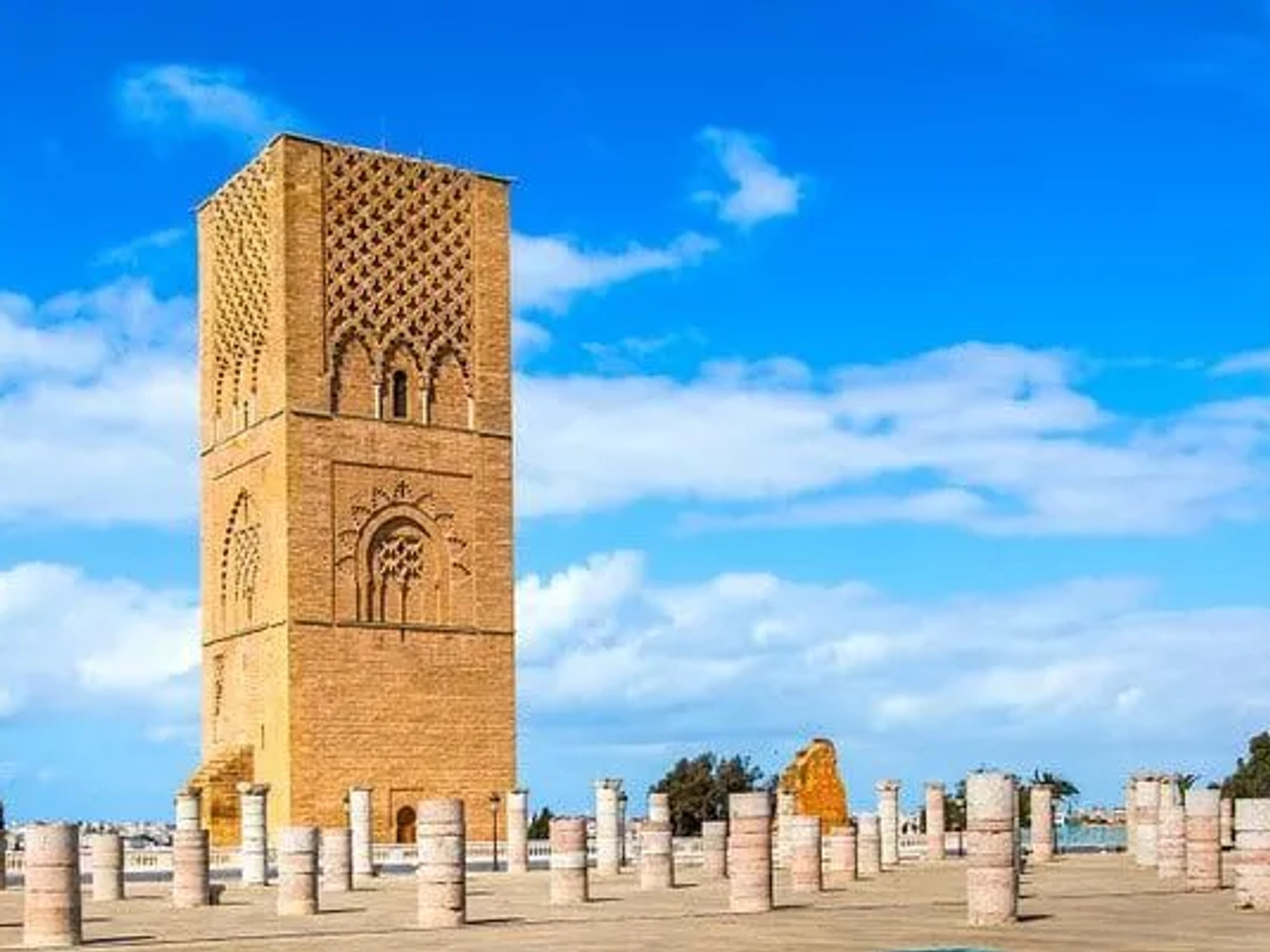 visitar la Torre de Hassan