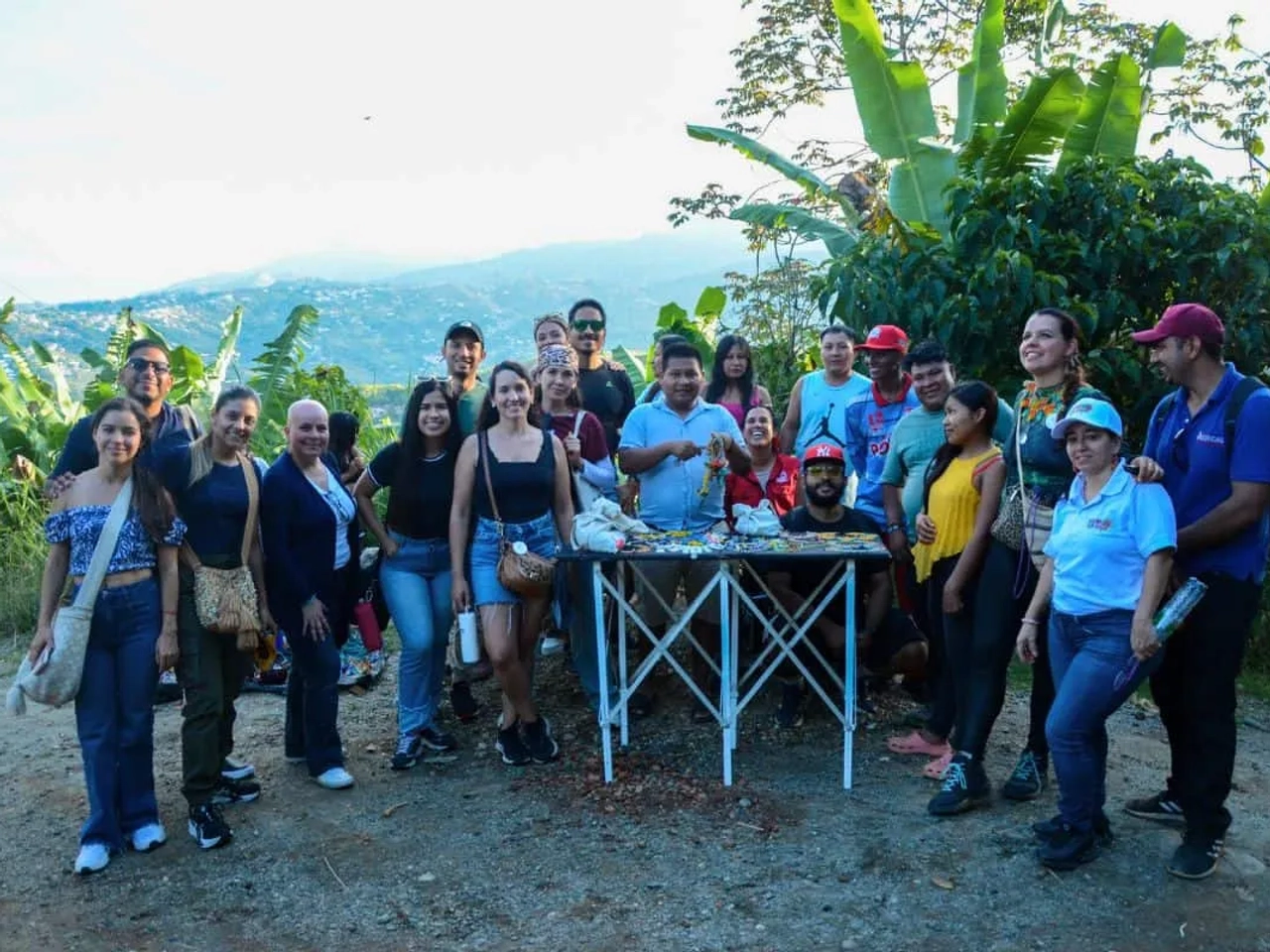 Travel Pop Up Meet Cali