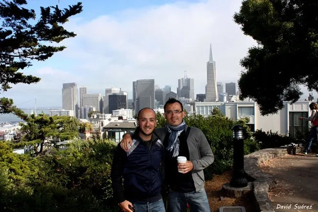 283846_2051235115406_6515539_n1