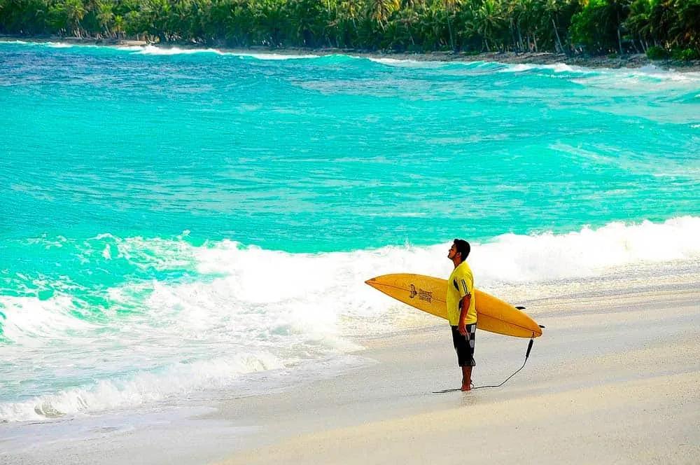 contratar póliza médica para Maldivas