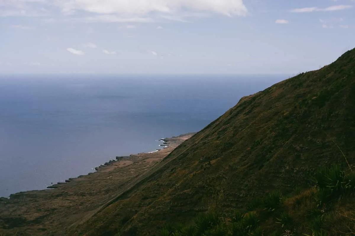 vista da costa da ilha do fogo