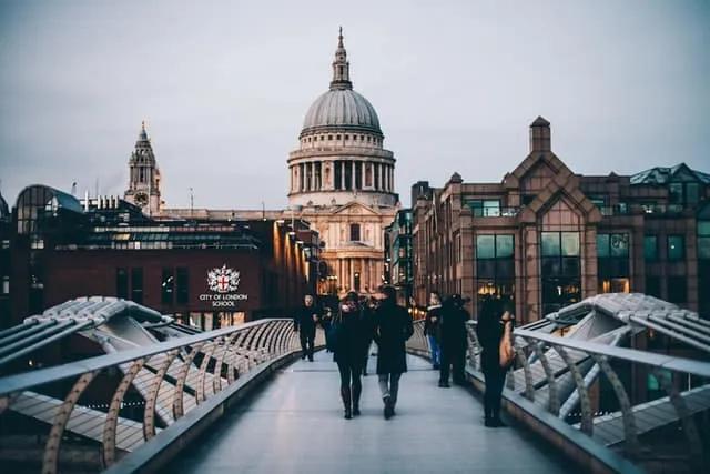 Millennium Bridge em Londres