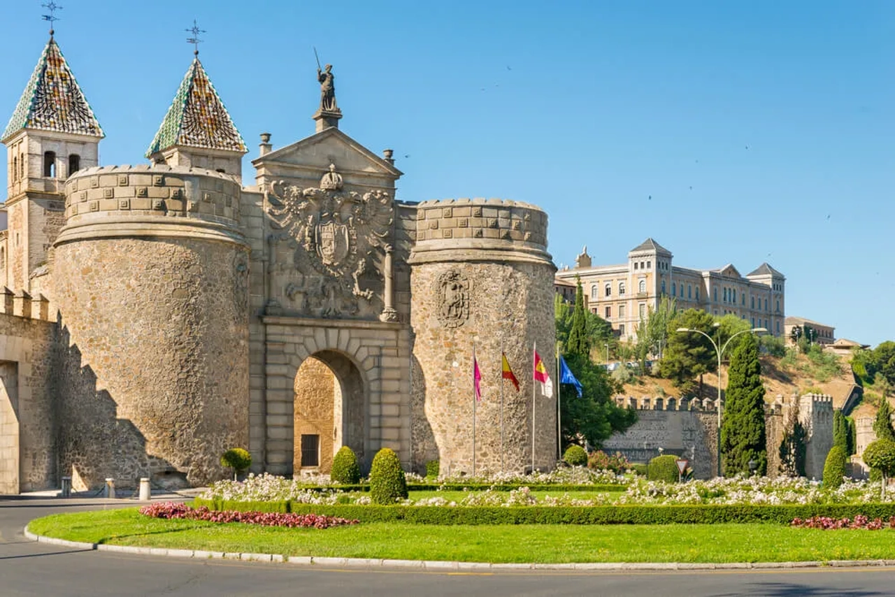fachada exterior da porta de bisagra uma das entradas de toledo