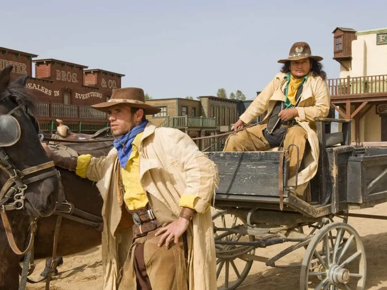 personagens no oasis hollywood