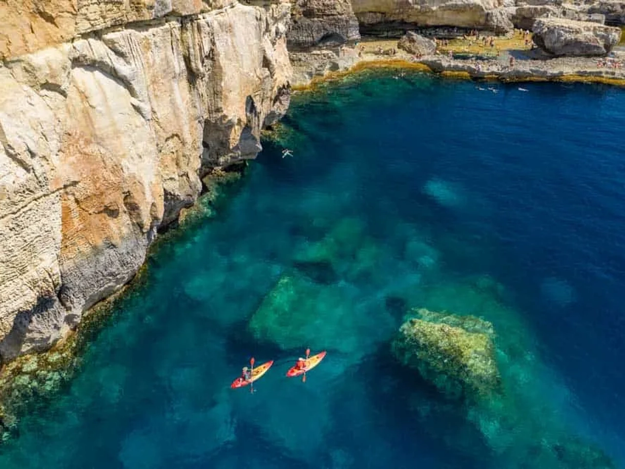 póliza internacional a Malta