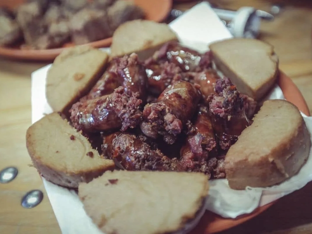 prato de comida típica do Pico