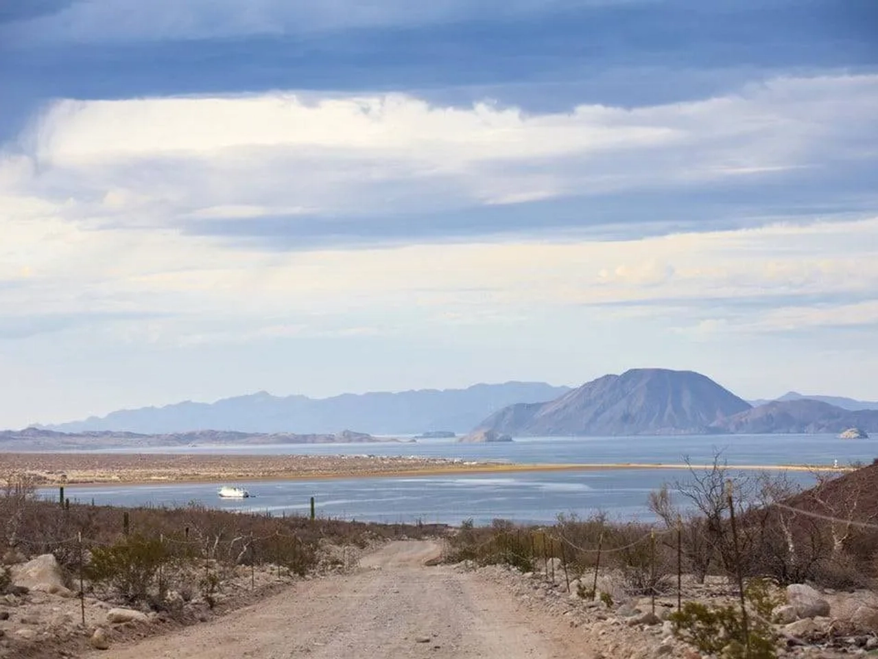 acampar en Bahía de los Ángeles