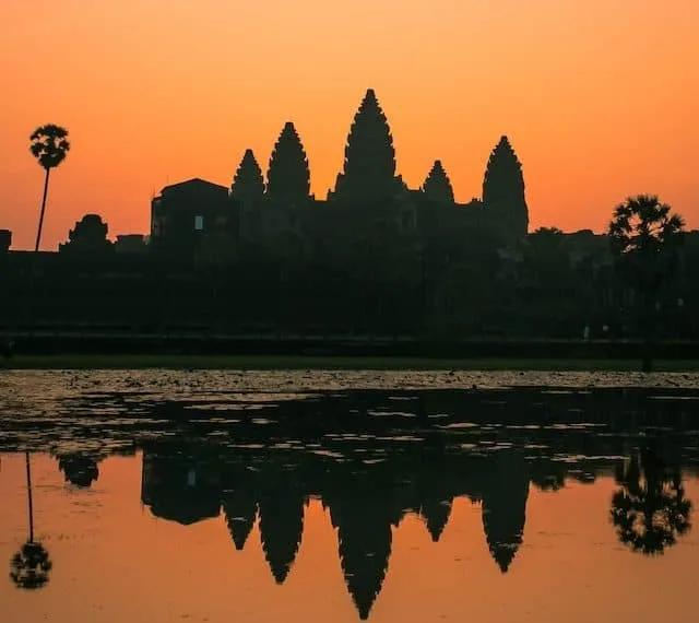 Nascer do sol em Angkor Wat, Camboja.
