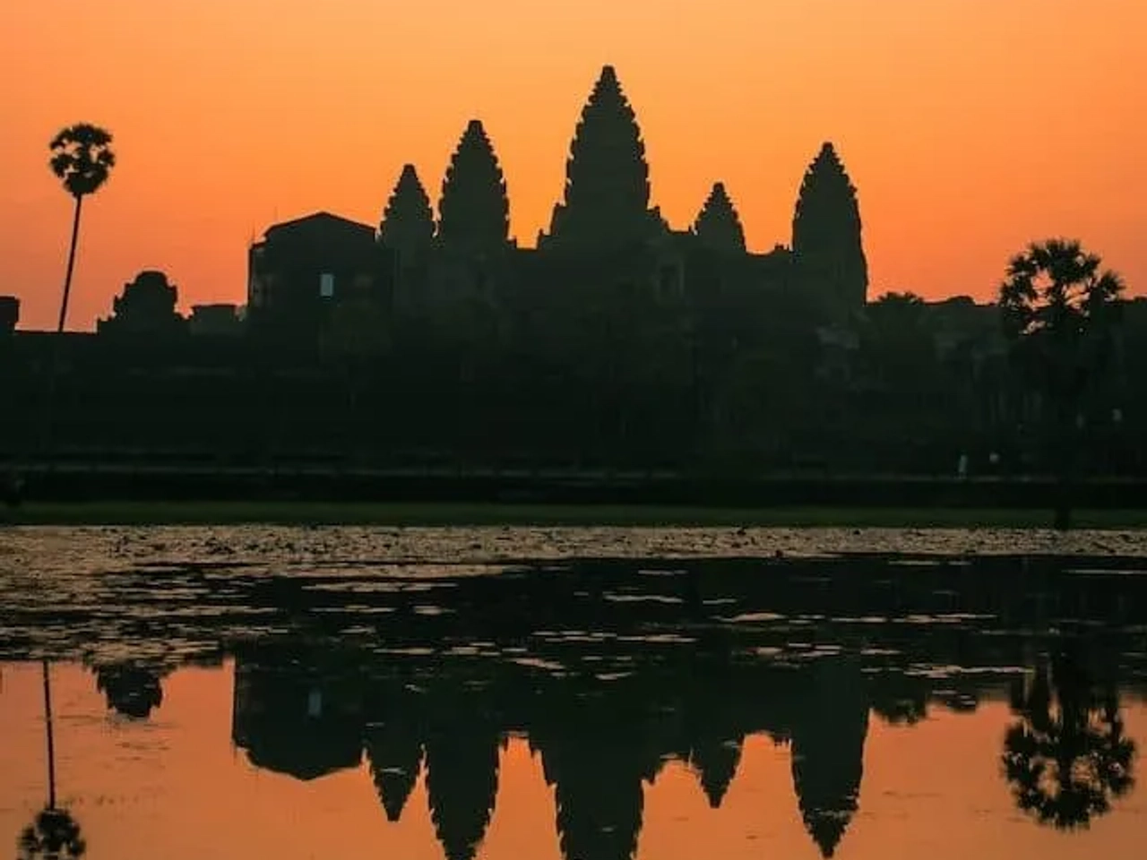 Nascer do sol em Angkor Wat, Camboja.
