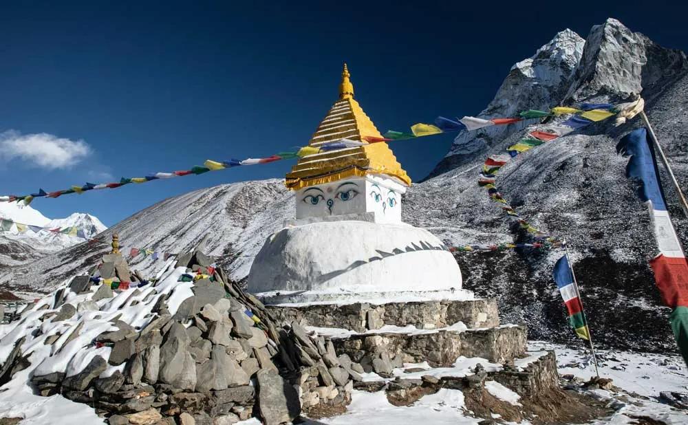 seguro para campamento base Everest