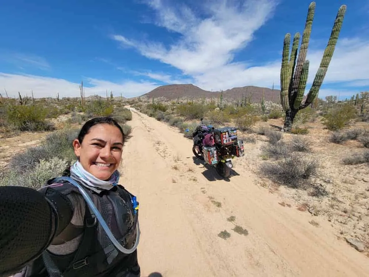 Gina Sánchez – 8 años en moto por América