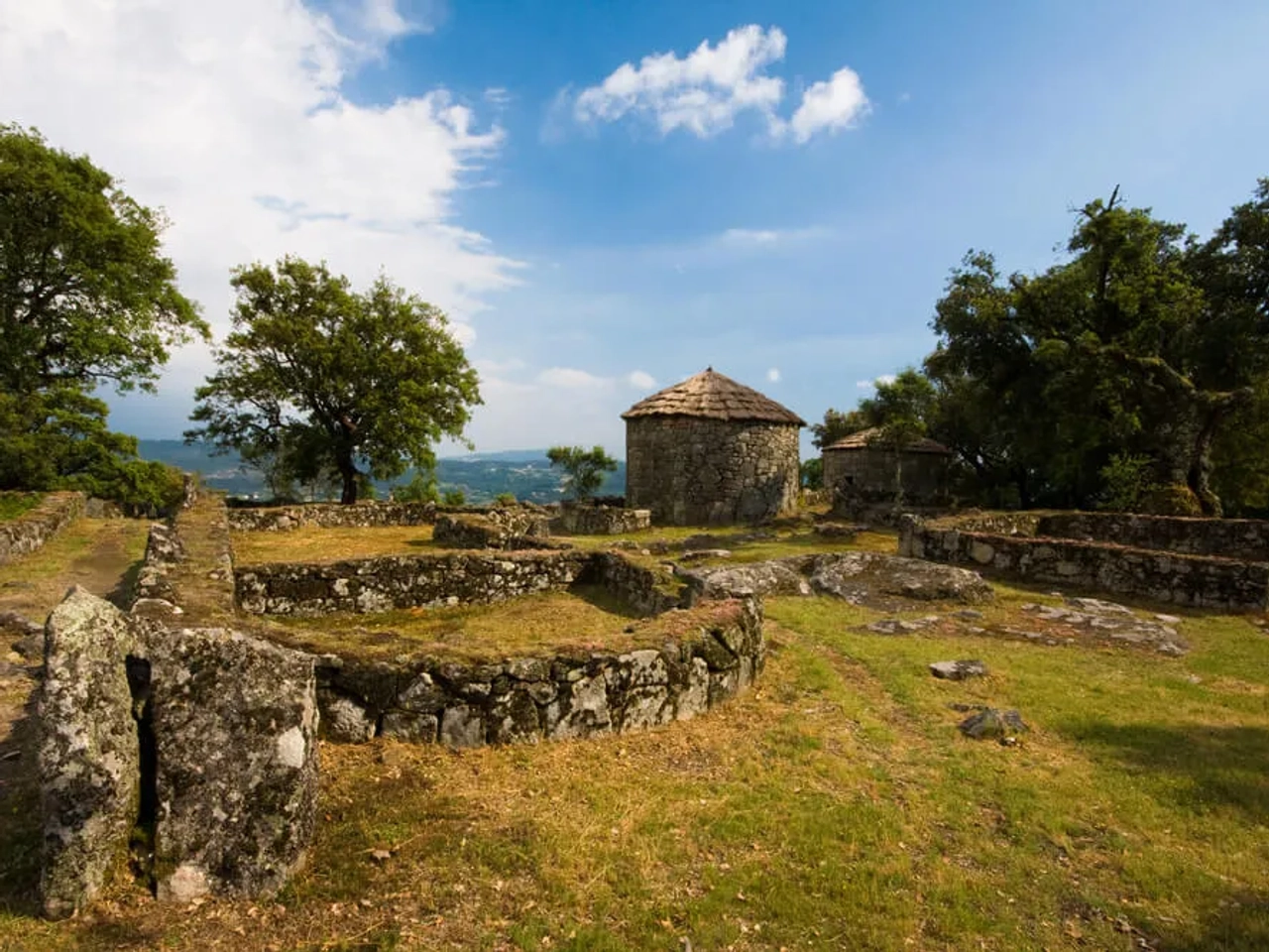 ruinas arqueologicas da citania de briteiros