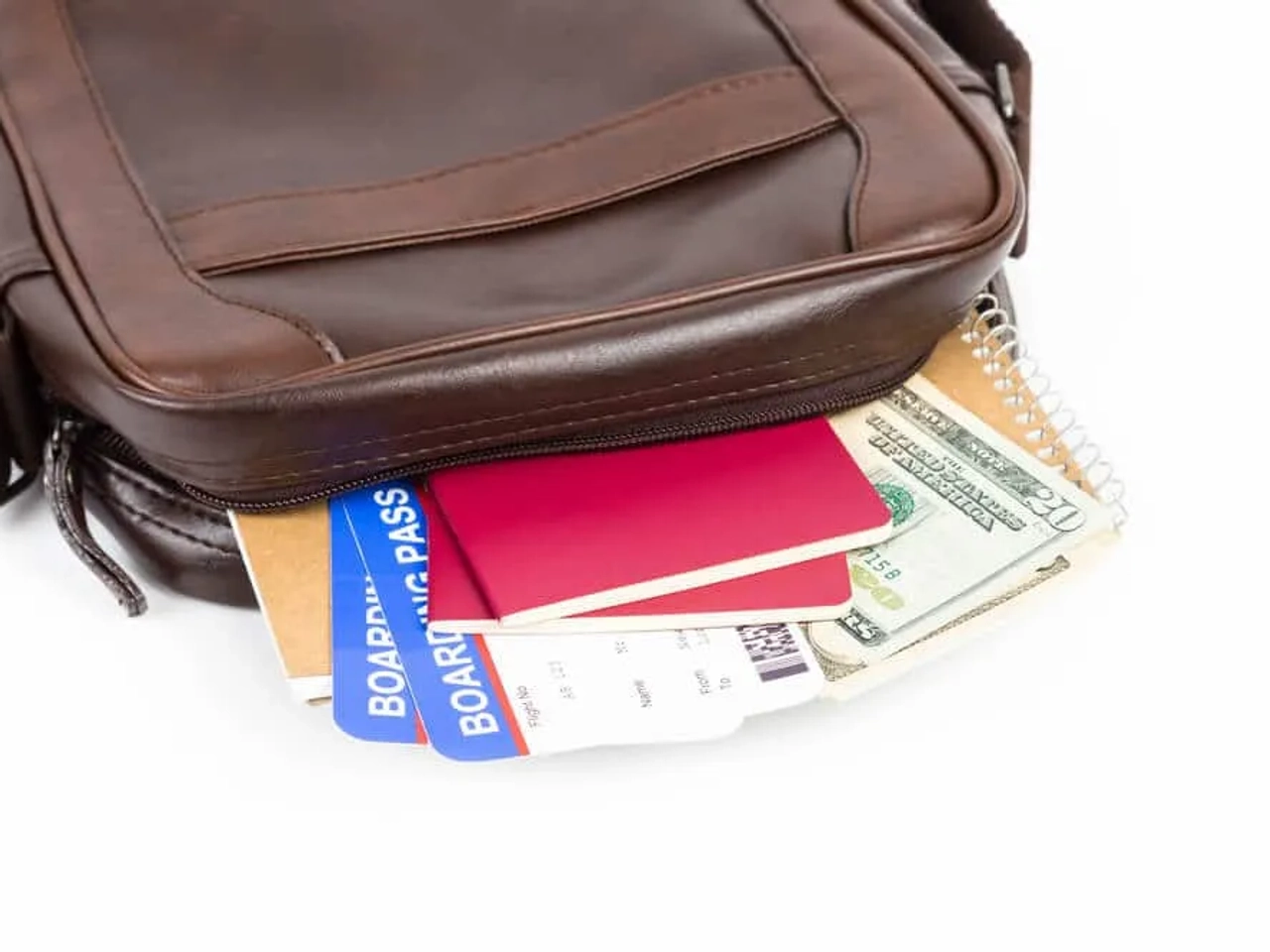 bolsa castanha com documentos e cartoes de credito