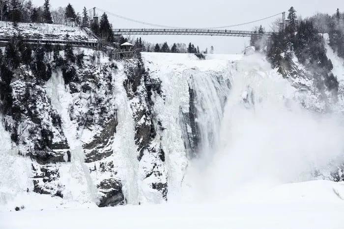 Cataratas de Montmorency no Canadá