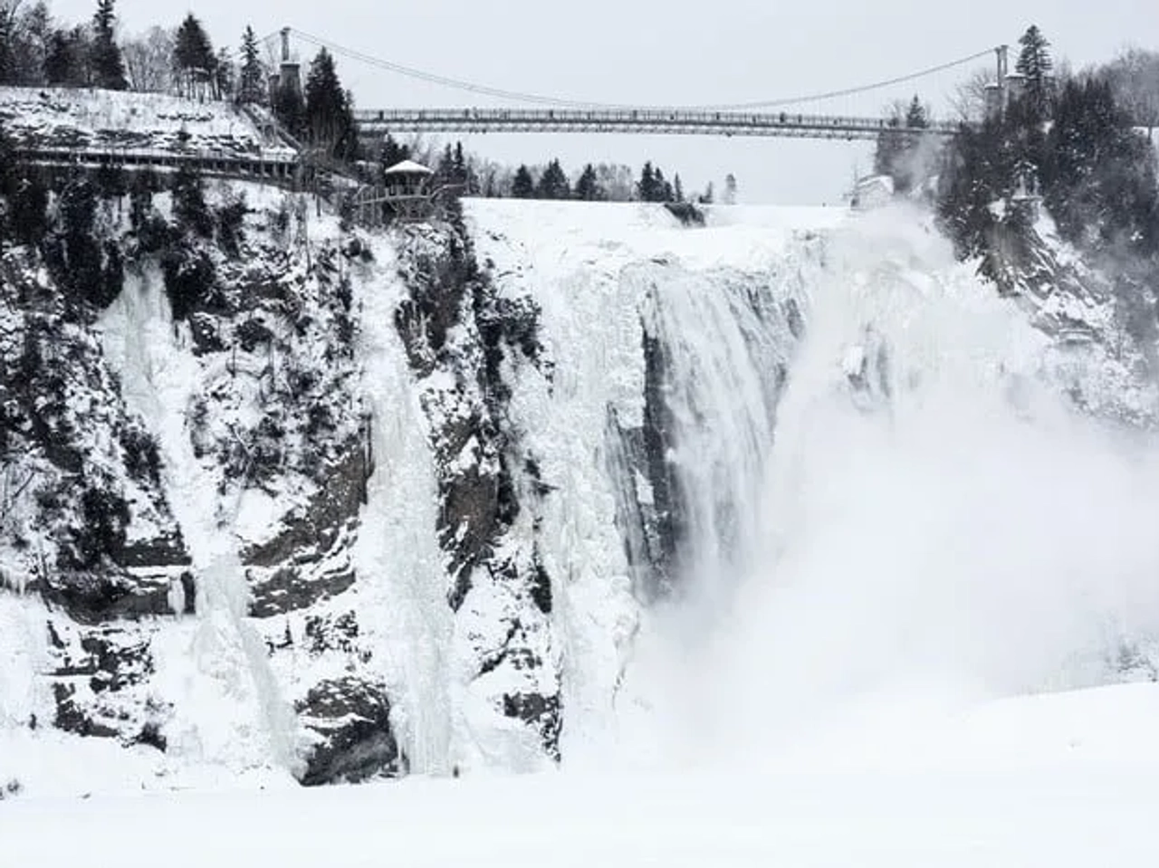 Cataratas de Montmorency no Canadá