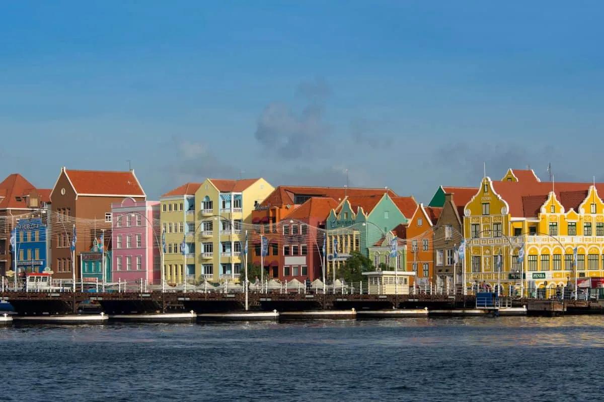 Cómo llegar a Curazao desde México