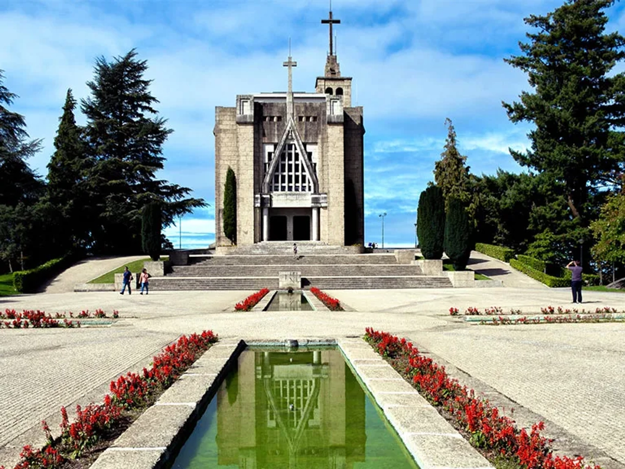 Monte, Santuário da Penha