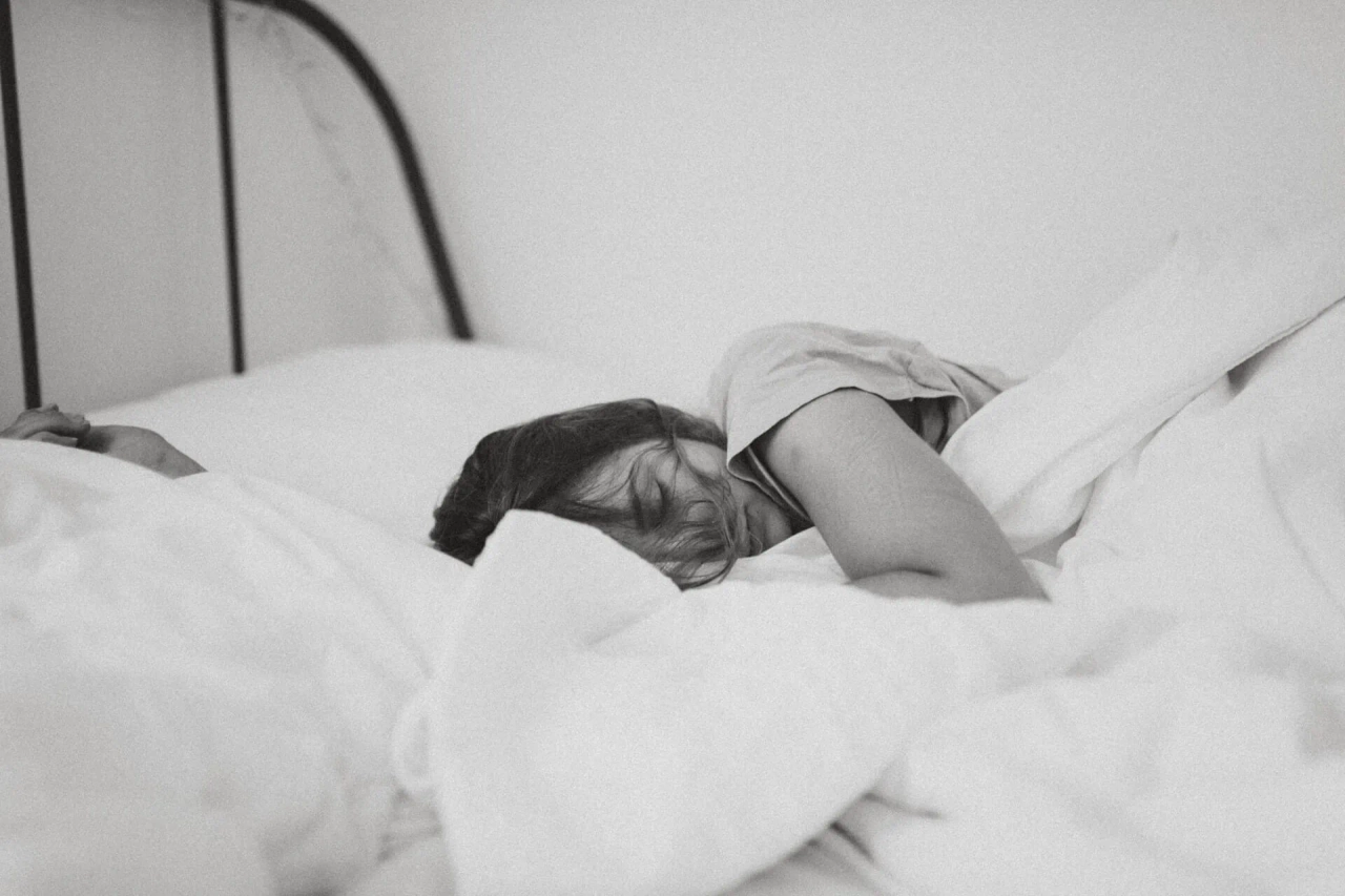 dormir antes de viajar para evitar jetlag