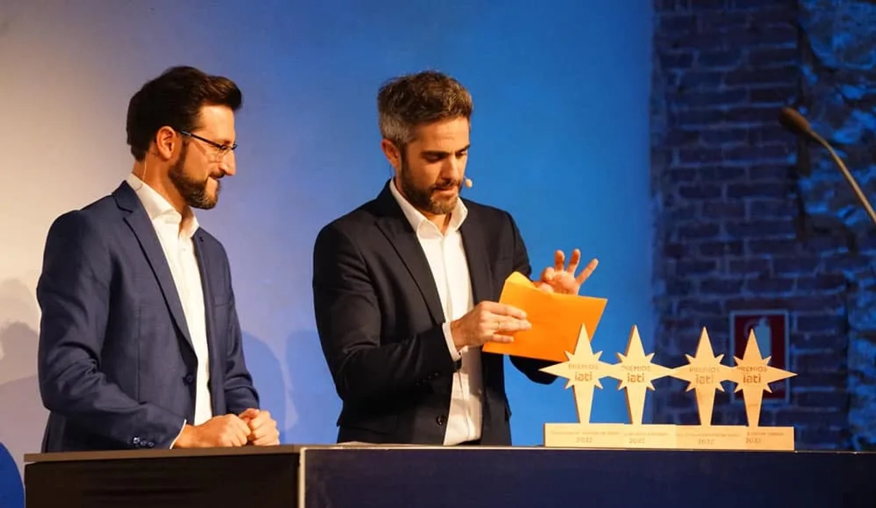 Presentadores de los Premios IATI