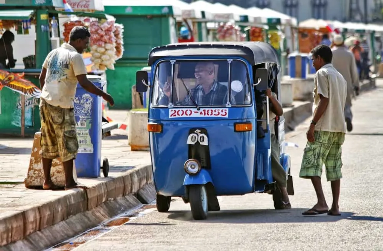 alquiler de tuk-tuk en Sri Lanka