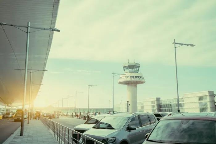 aparcar barato en aeropuerto