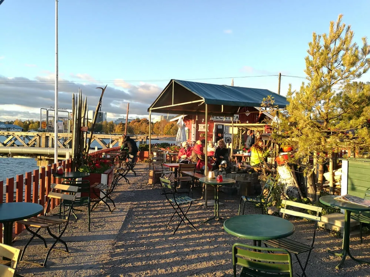 cafe regatta e a sua esplanada