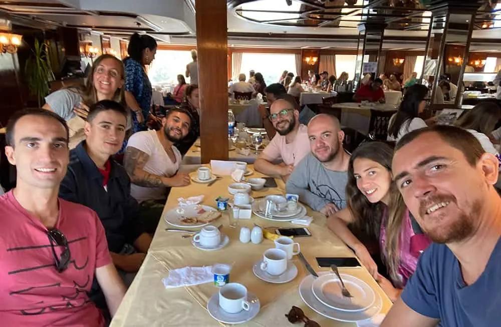 comida durante el Crucero del Nilo, de Asuán a Lúxor