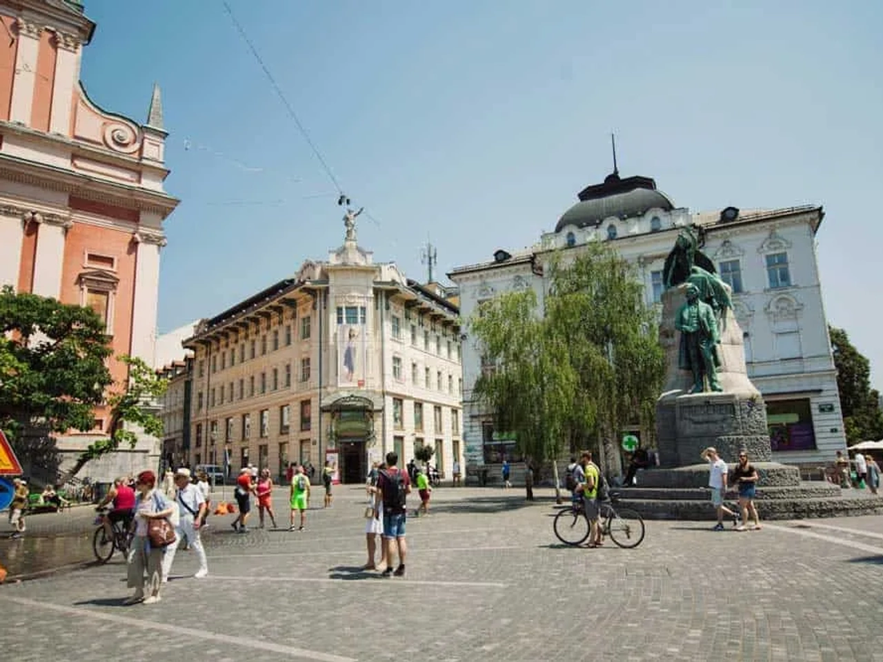 póliza internacional para viajar a Eslovenia