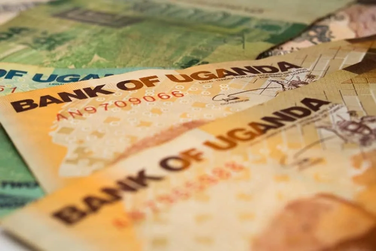 dinero en Uganda