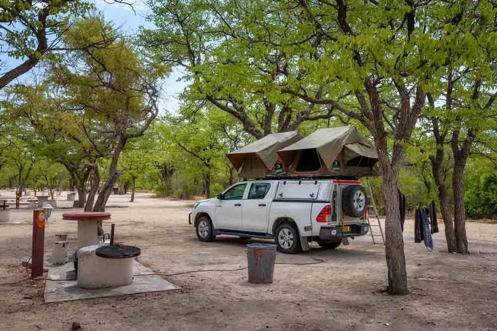 Dormir en el Parque Nacional de Etosha, Namibia