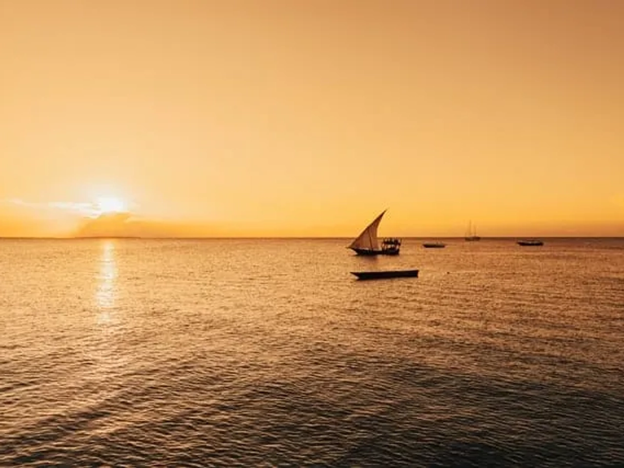 por do sol em zanzibar