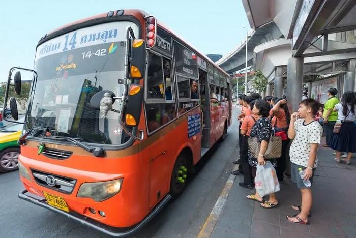 Trucos para viajar barato