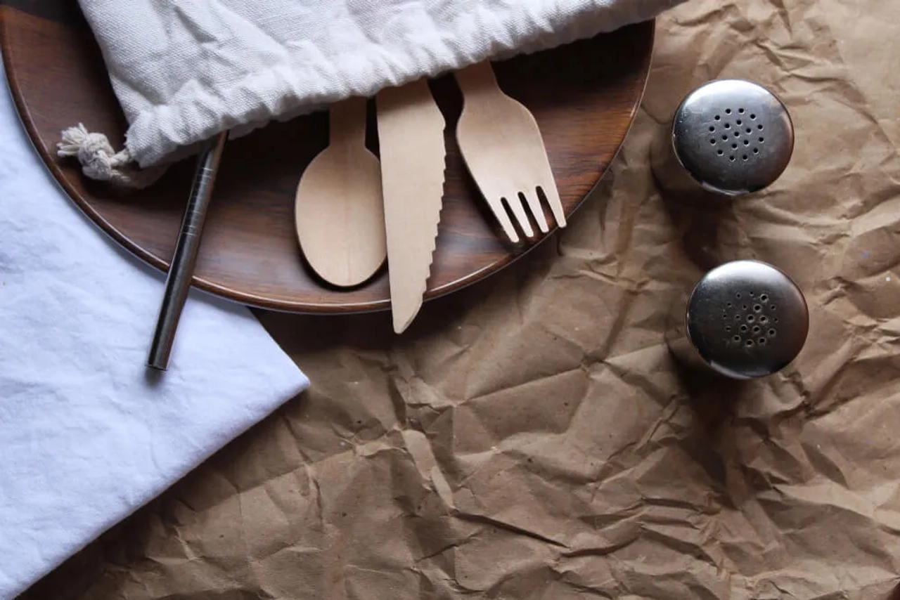 talheres e palhinhas reutilizaveis eco friendly