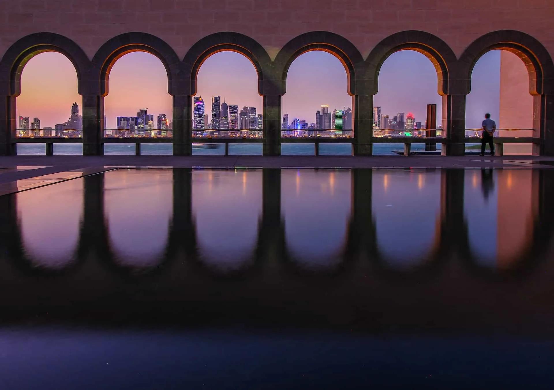 Horizonte de Doha, Catar durante a blue hour