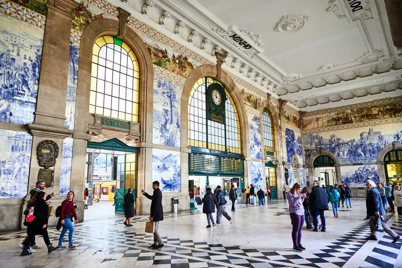 interior da estaçao de sao bento