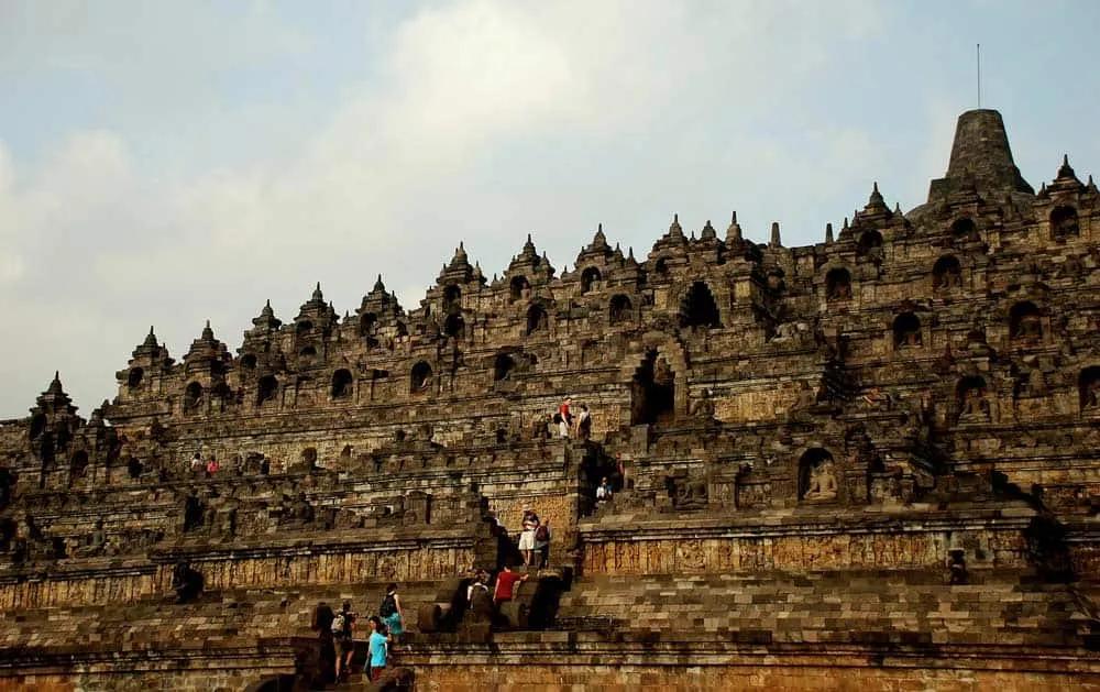 seguro para viajar a Indonesia